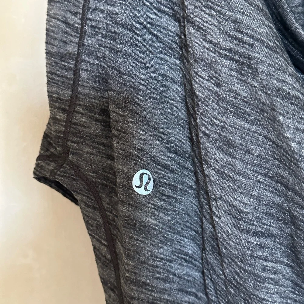 Lululemon Tanktop, size small, black - Picture 3 of 3